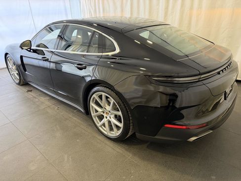 Used 2025 Porsche Panamera 4 image 3