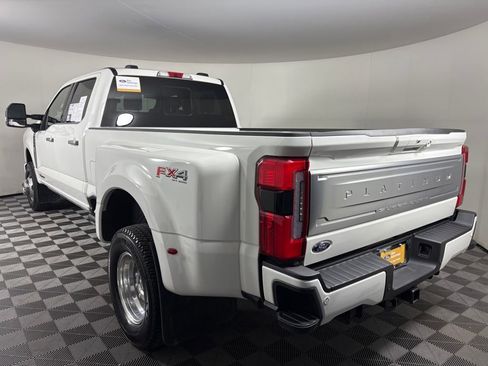 Certified 2026 Ford F350 Platinum w/ Platinum Plus Package image 5