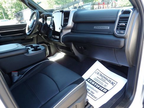 Used 2026 RAM 2500 Laramie AWD/4WD image 47