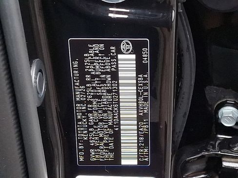 Used 2026 Toyota Camry SE FWD image 28