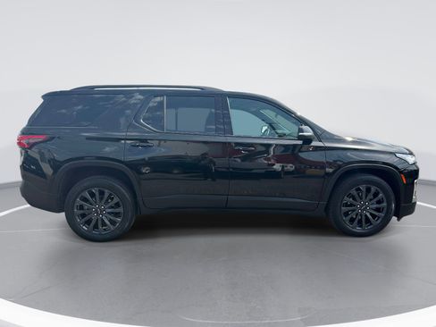 Used 2023 Chevrolet Traverse RS AWD/4WD image 4