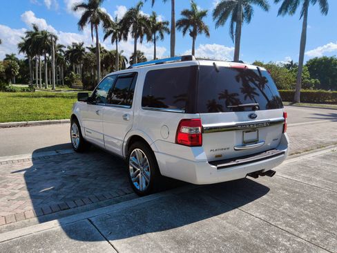Used 2017 Ford Expedition Platinum RWD image 24