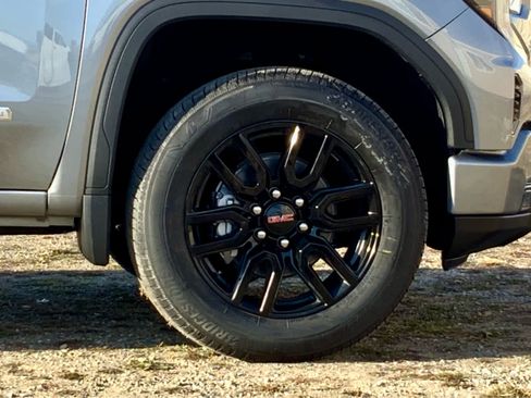 New 2026 GMC Sierra 1500 Elevation image 17