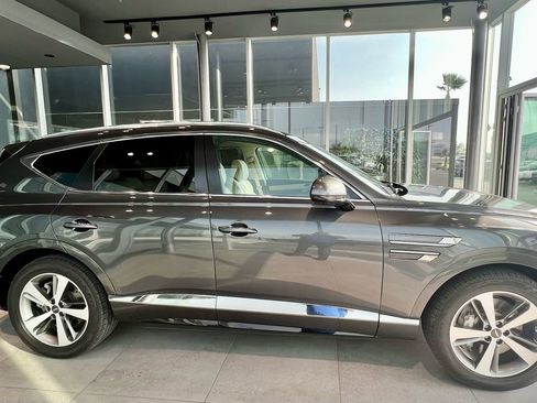 Used 2022 Genesis GV80 3.5T w/ Advanced Package 06 AWD/4WD image 6