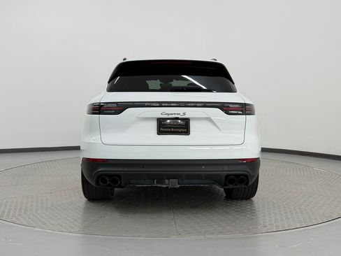 Certified 2023 Porsche Cayenne S AWD/4WD image 10