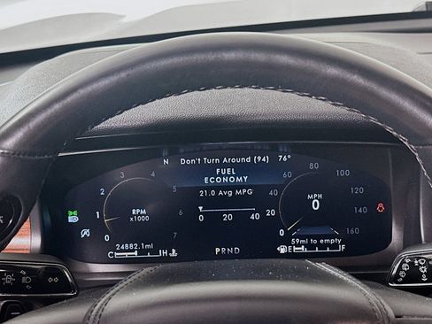Used 2022 Lincoln Aviator Reserve AWD/4WD image 12