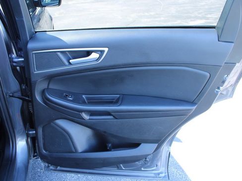 Used 2024 Ford Edge SEL AWD/4WD image 19