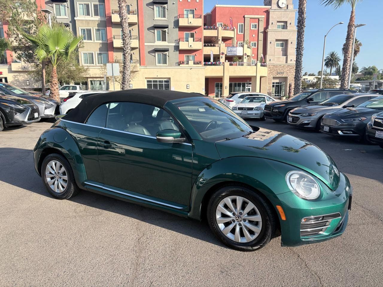 Used 2017 Volkswagen Beetle 1.8T S FWD image 30