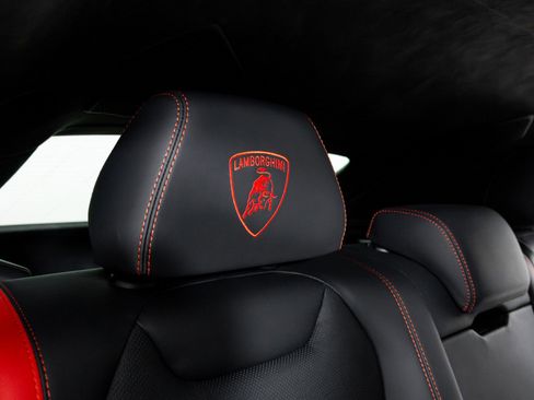 Used 2024 Lamborghini Urus S image 41