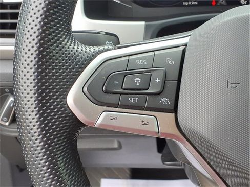 Used 2022 Volkswagen Atlas SEL R-Line image 14