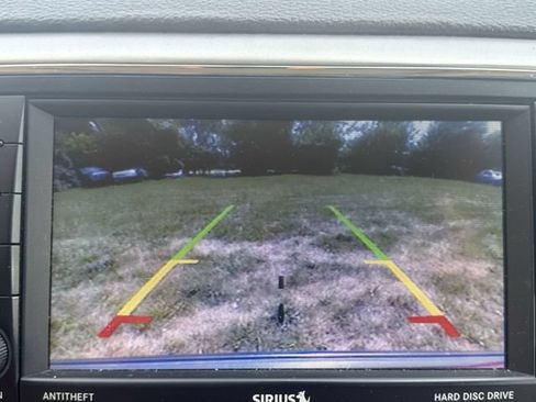 Used 2013 Jeep Grand Cherokee Laredo AWD/4WD image 17