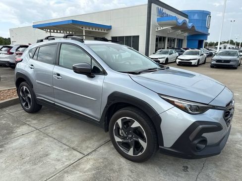 Used 2024 Subaru Crosstrek 2.5i Limited AWD/4WD image 7