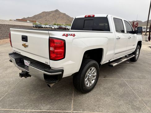 Used 2019 Chevrolet Silverado 2500 LTZ image 5