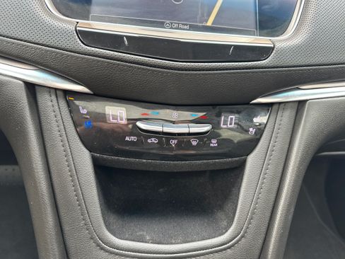 Used 2018 Cadillac XT5 Premium Luxury AWD/4WD image 32