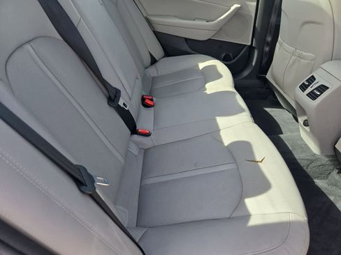 Used 2019 Hyundai Sonata Limited w/ Ultimate Package 02 FWD image 19