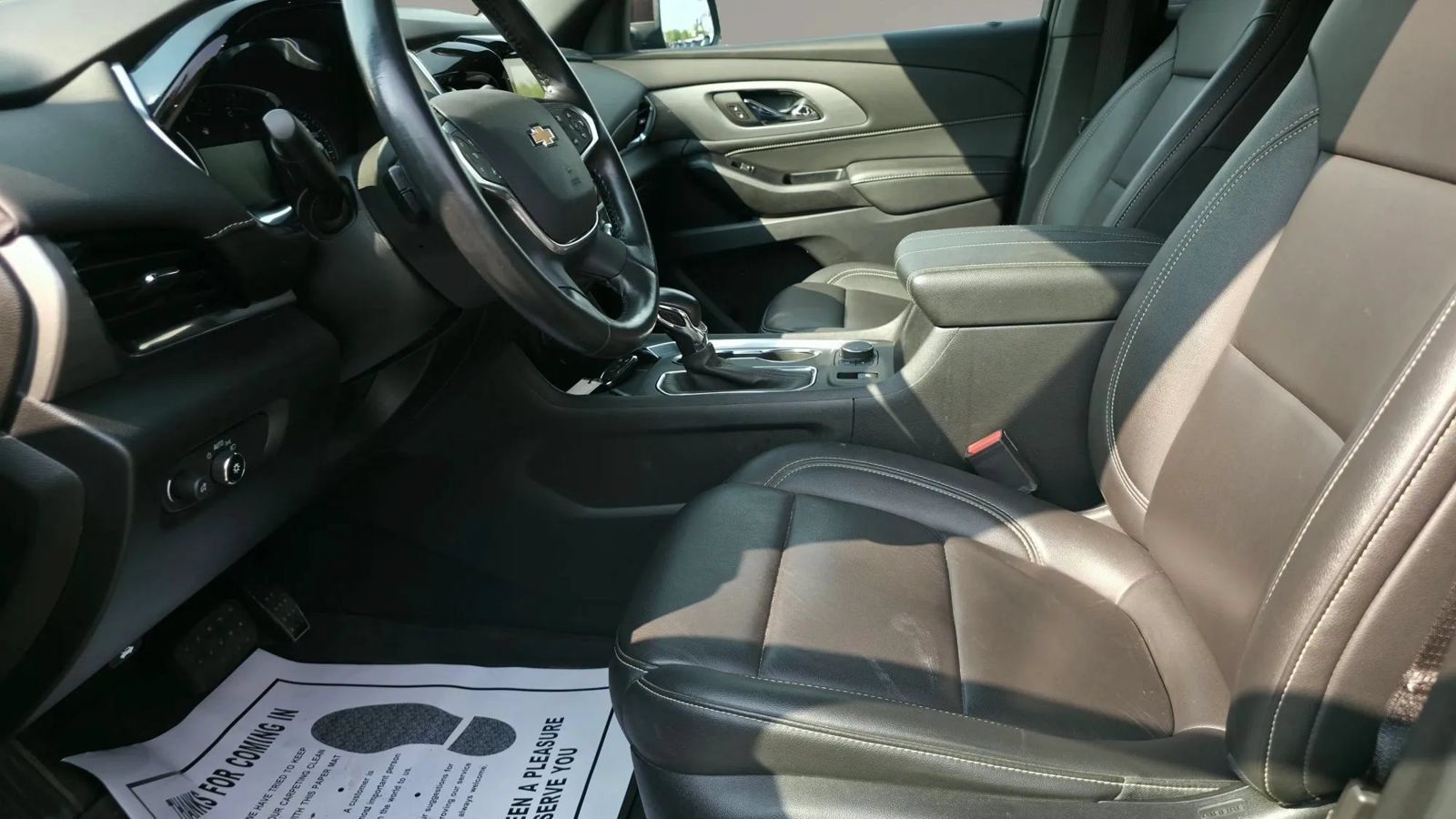 Used 2022 Chevrolet Traverse LT AWD/4WD image 9