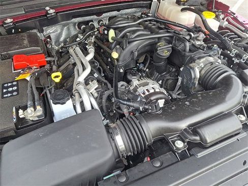 Used 2024 Jeep Wrangler Sport S image 28
