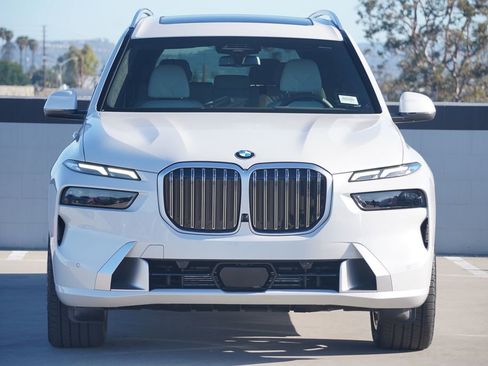 New 2026 BMW X7 xDrive40i image 2