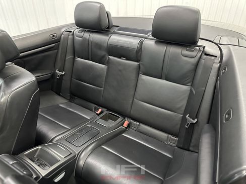 Used 2010 BMW M3 Convertible RWD image 39