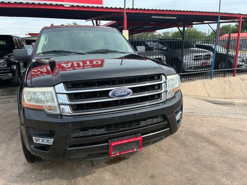 Used 2015 Ford Expedition XLT w/ Equipment Group 201A RWD image 14