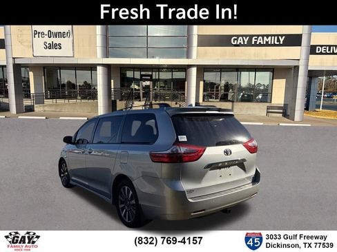 Used 2020 Toyota Sienna Limited Premium image 7