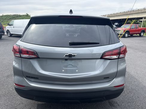 Used 2024 Chevrolet Equinox LS w/ LS Convenience Package AWD/4WD image 4