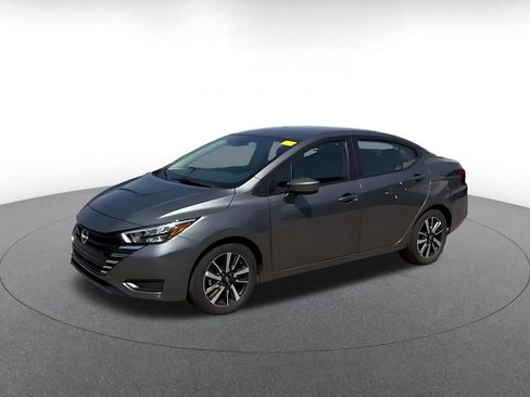 Used 2025 Nissan Versa SV FWD image 8