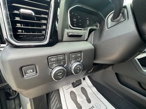 New 2026 GMC Sierra 2500 Denali w/ Denali Reserve Package image 18