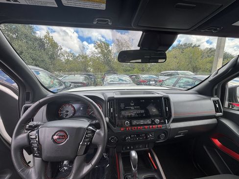Used 2026 Nissan Frontier PRO-4X AWD/4WD image 32