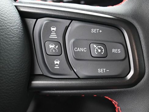 Used 2024 Jeep Wrangler Unlimited Rubicon w/ Convenience Group image 17