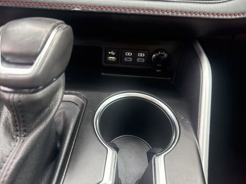 Used 2022 Toyota Highlander XSE image 23