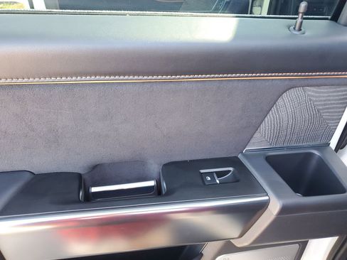 Used 2024 Ford F350 Platinum image 17