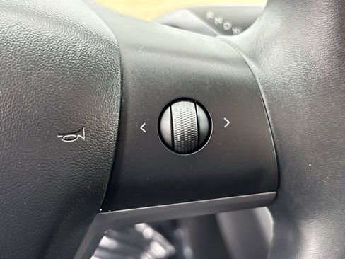 Used 2019 Tesla Model 3 Performance image 25