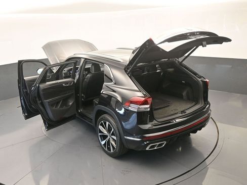 Used 2024 Volkswagen Atlas Cross Sport SEL Premium R-Line image 76