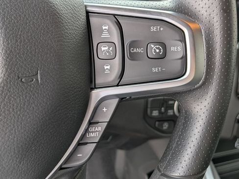 New 2026 RAM 1500 Express AWD/4WD image 22