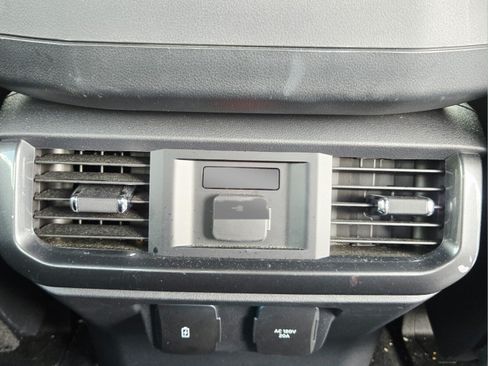 Used 2023 Ford F150 Lariat w/ Equipment Group 502A High AWD/4WD image 13