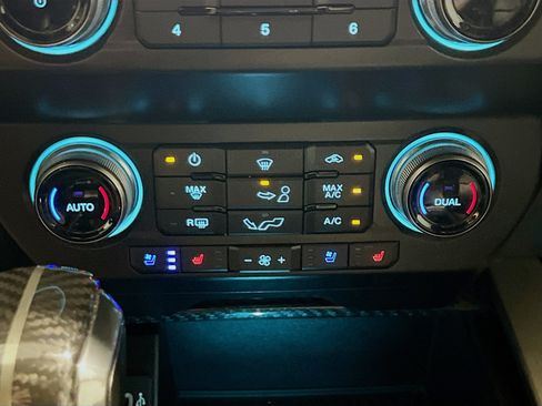 Used 2020 Ford F150 Raptor w/ Equipment Group 802A Luxury AWD/4WD image 12