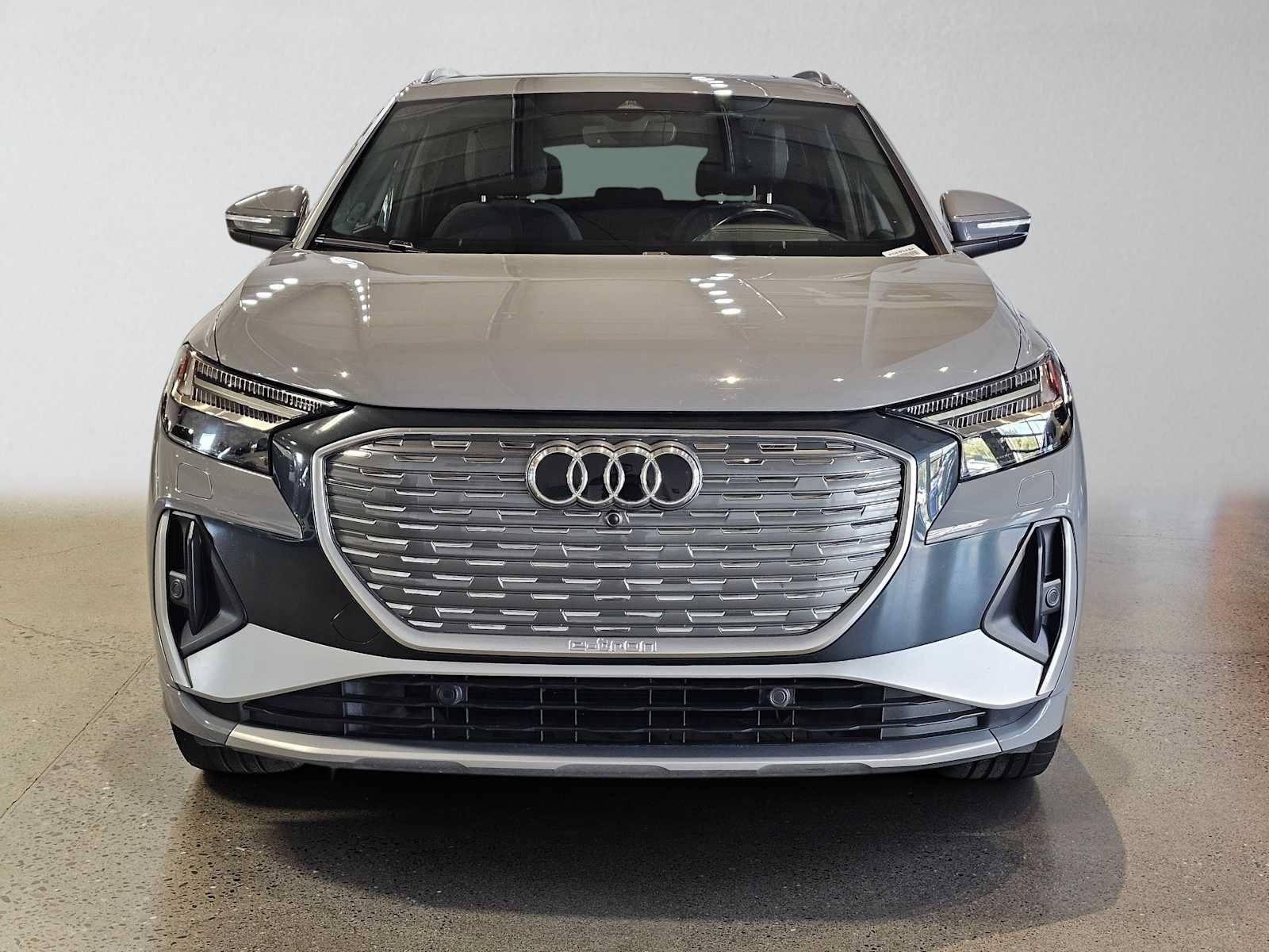 Used 2023 Audi Q4 e-tron Prestige w/ 20" Wheel Package AWD/4WD image 8