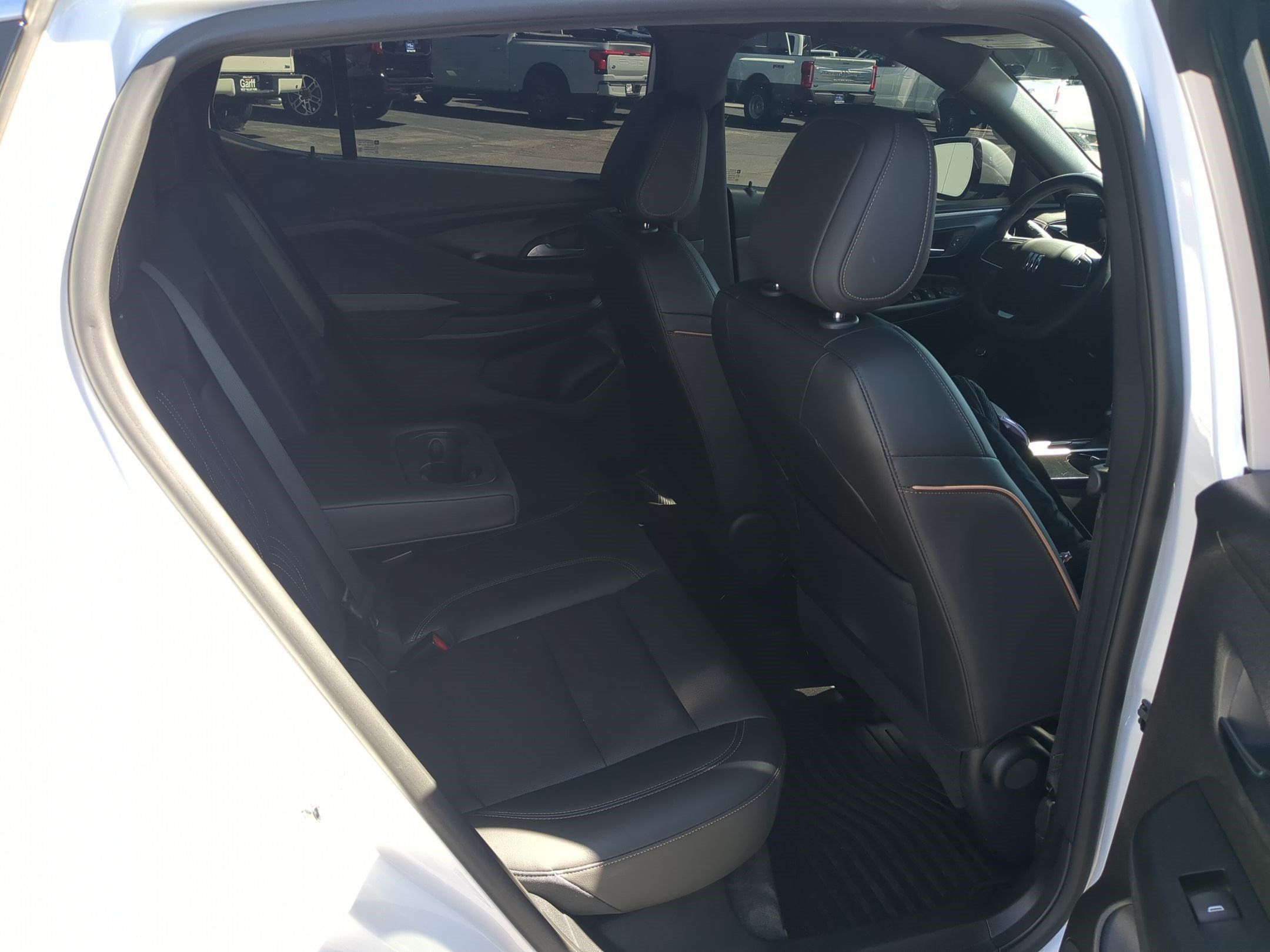 Used 2025 Buick Envista Avenir FWD image 31