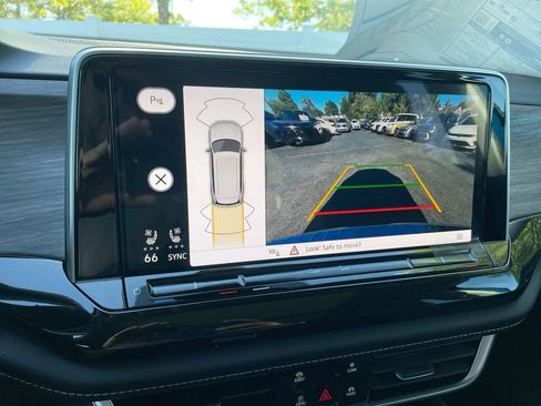 New 2026 Volkswagen Atlas SEL image 45