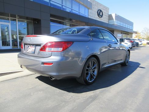 Used 2013 Lexus IS 250C image 10