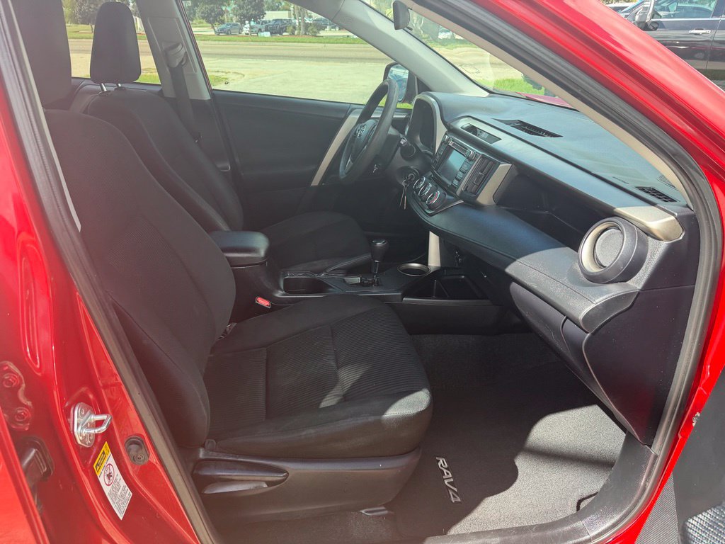 Used 2014 Toyota RAV4 LE FWD image 15