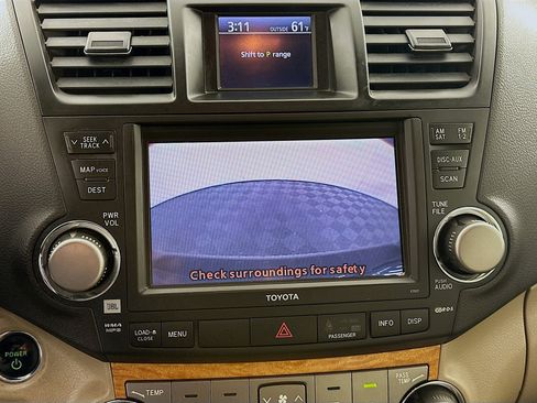 Used 2010 Toyota Highlander Limited image 22