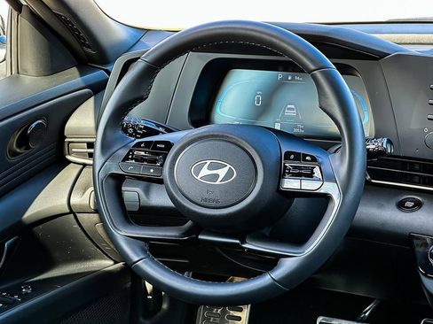 Used 2025 Hyundai Elantra Sport w/ Cargo Package image 29