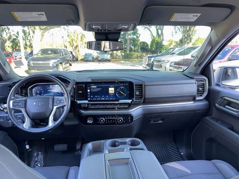 Used 2022 Chevrolet Silverado 1500 RST image 13