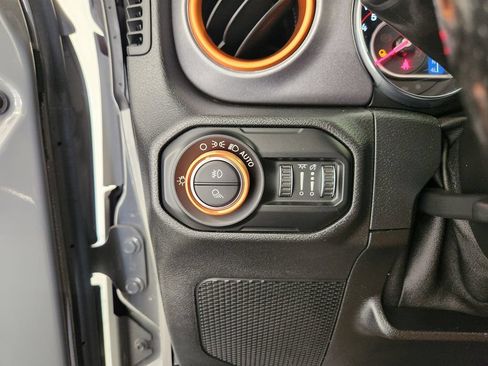 Used 2021 Jeep Gladiator Mojave w/ LED Lighting Group AWD/4WD image 21