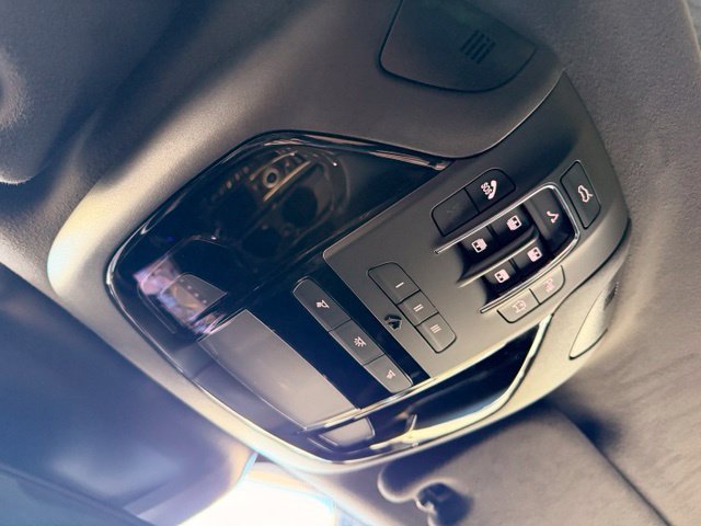 Used 2022 Maserati Levante Modena AWD/4WD image 19