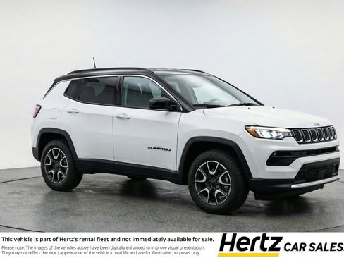 Used 2025 Jeep Compass Trailhawk AWD/4WD image 1