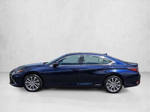 Used 2020 Lexus ES 300h w/ Premium Package FWD image 9