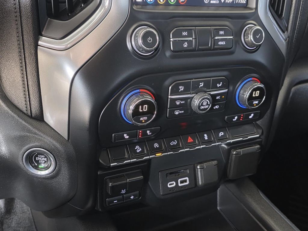 Used 2020 Chevrolet Silverado 1500 LT Trail Boss AWD/4WD image 17